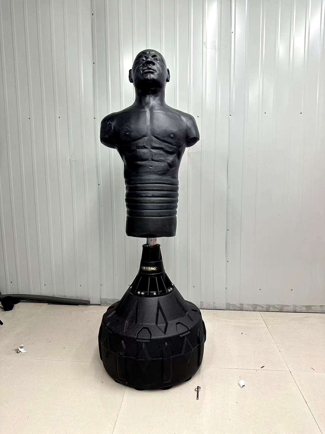 Sac de frappe en forme humaine - Boxing Bag Stand avis et prix